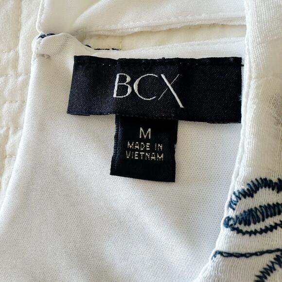 BCX Embroidered Halter Top Lined Blue White Size Medium - Picture 4 of 9